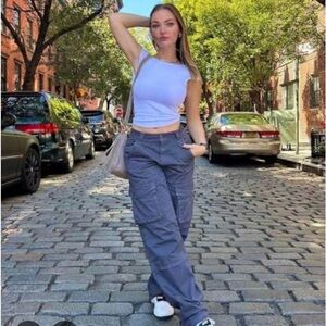 Garage khaki cargos Women’s size 5